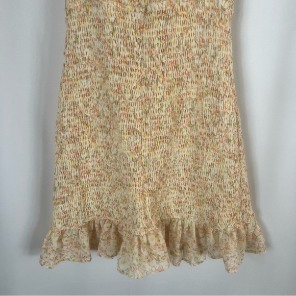Mable Lyssi Floral cottagecore Smocked Spaghetti Strap Mini
Dress M  Cream - Picture 13 of 16